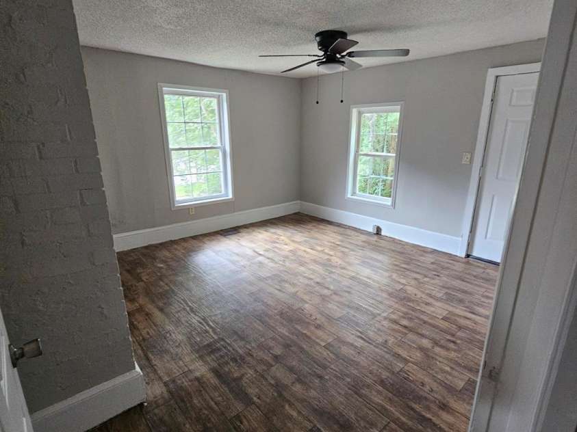 152 Winecoff Avenue, Concord, NC 28025.  MLS# CAR4416785, YatesRealty ID 46841. 