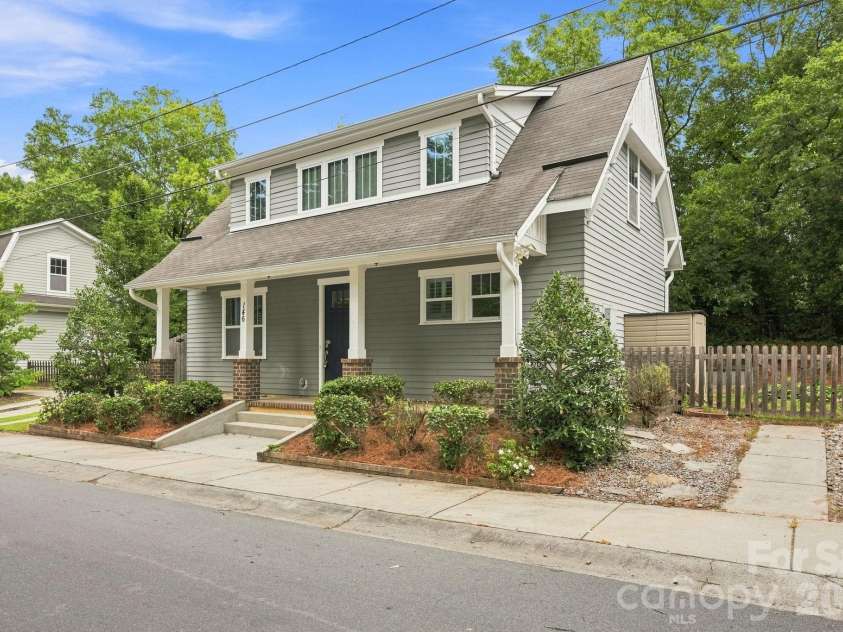 146 Mock Road, Davidson, NC 28036.  MLS# CAR4416628, YatesRealty ID 46842. 