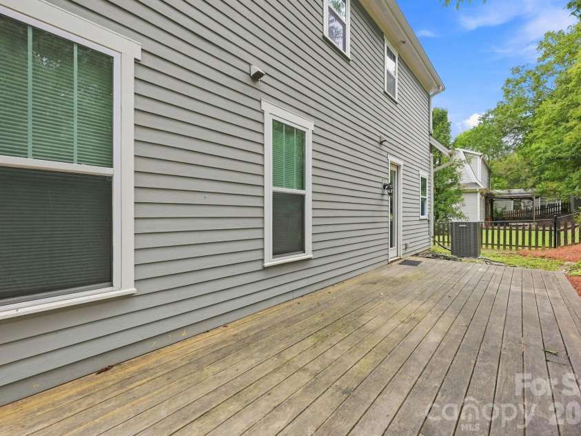 146 Mock Road, Davidson, NC 28036.  MLS# CAR4416628, YatesRealty ID 46842. 