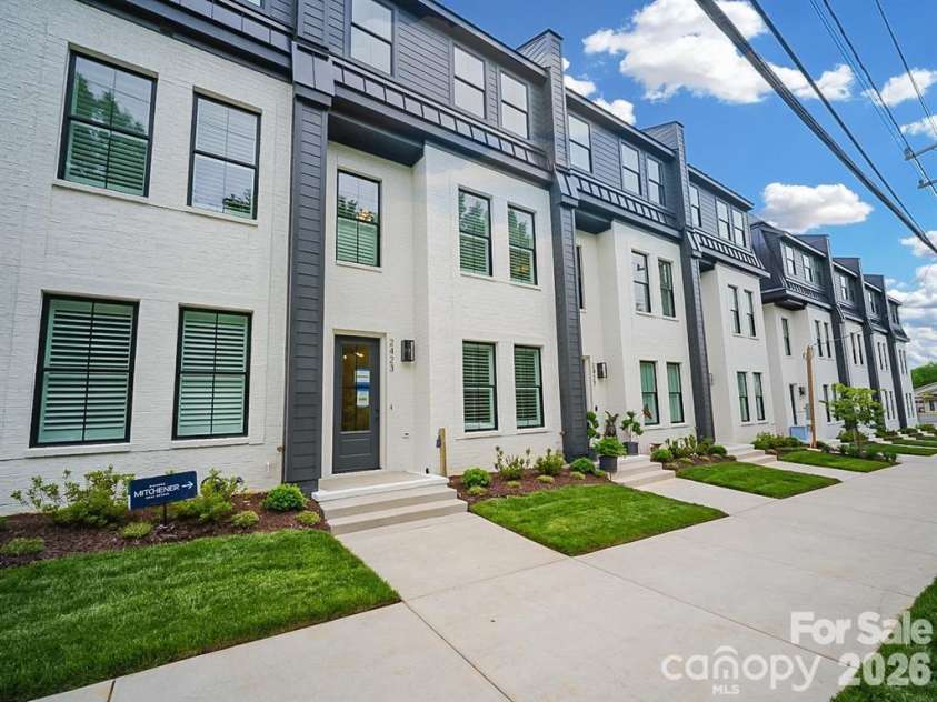 2516 Park Rose Lane, Charlotte, NC 28204.  MLS# CAR4414329, YatesRealty ID 46843. 