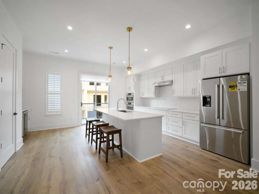 2516 Park Rose Lane, Charlotte, NC 28204.  MLS# CAR4414329, YatesRealty ID 46843. 