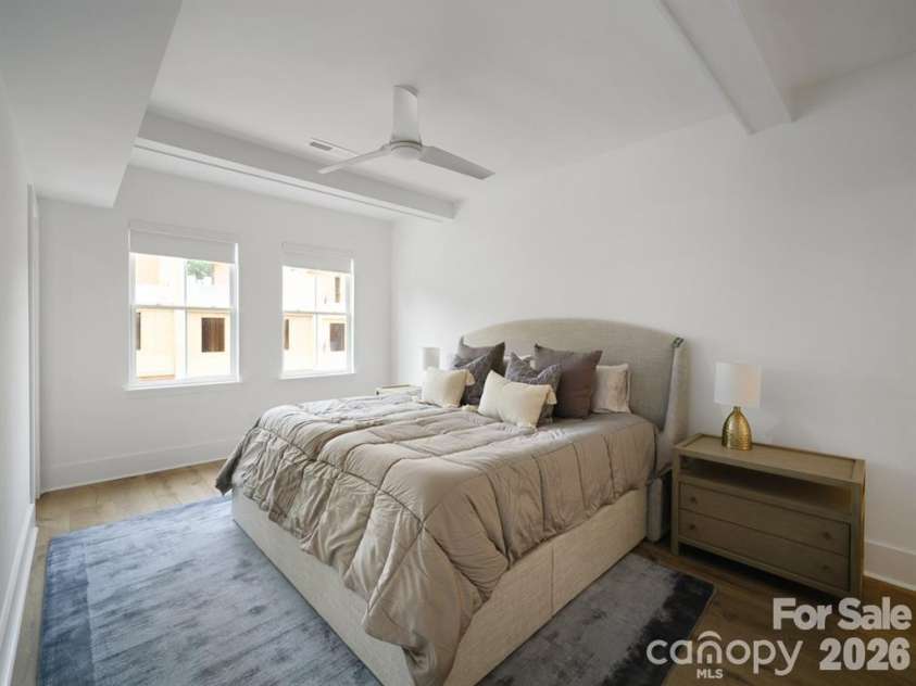 2516 Park Rose Lane, Charlotte, NC 28204.  MLS# CAR4414329, YatesRealty ID 46843. 