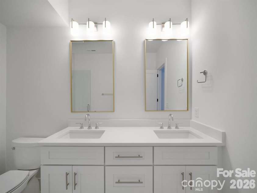 2516 Park Rose Lane, Charlotte, NC 28204.  MLS# CAR4414329, YatesRealty ID 46843. 