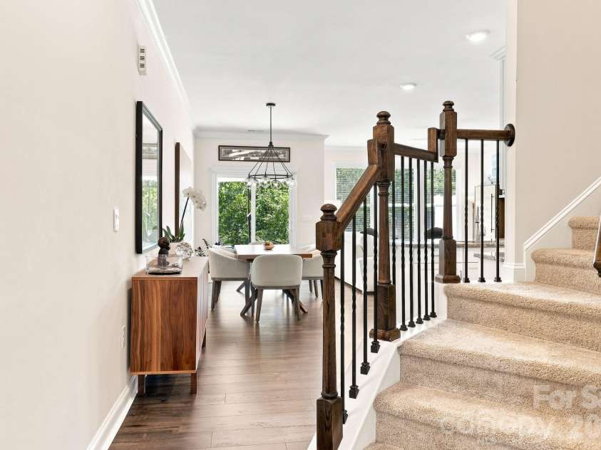 198 Creekview Road, Hendersonville, NC 28792.  MLS# CAR4417251, YatesRealty ID 46844. 
