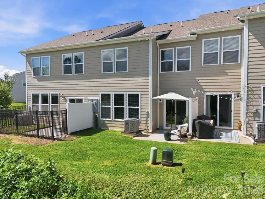 198 Creekview Road, Hendersonville, NC 28792.  MLS# CAR4417251, YatesRealty ID 46844. 