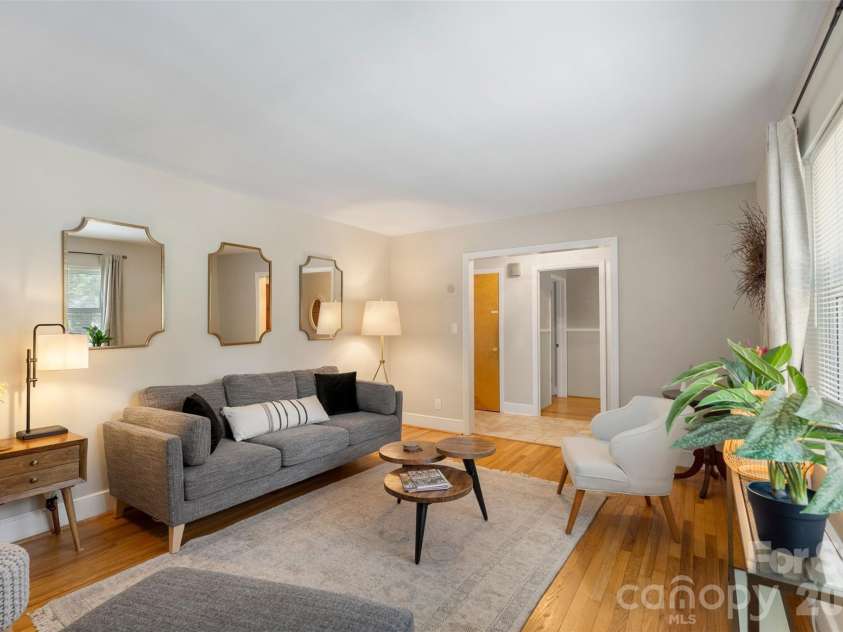 5322 Baker Drive, Charlotte, NC 28210.  MLS# CAR4368861, YatesRealty ID 46846. 