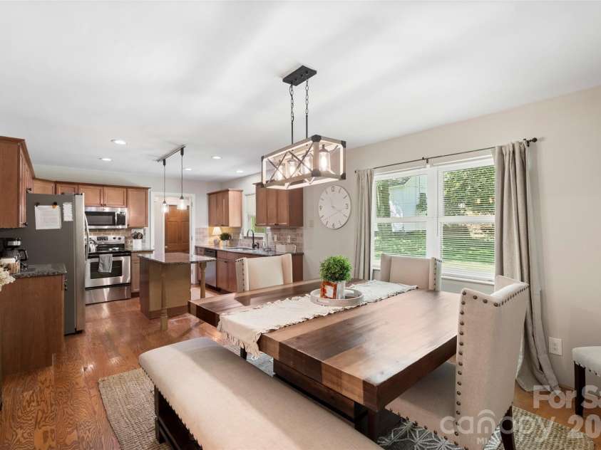 5322 Baker Drive, Charlotte, NC 28210.  MLS# CAR4368861, YatesRealty ID 46846. 