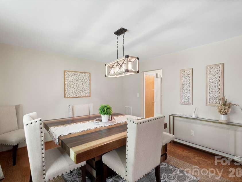 5322 Baker Drive, Charlotte, NC 28210.  MLS# CAR4368861, YatesRealty ID 46846. 