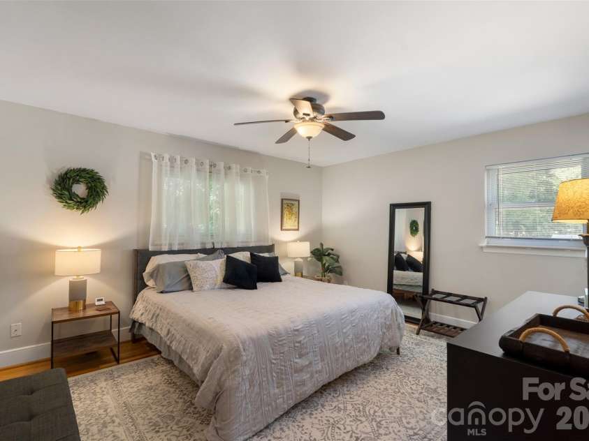 5322 Baker Drive, Charlotte, NC 28210.  MLS# CAR4368861, YatesRealty ID 46846. 