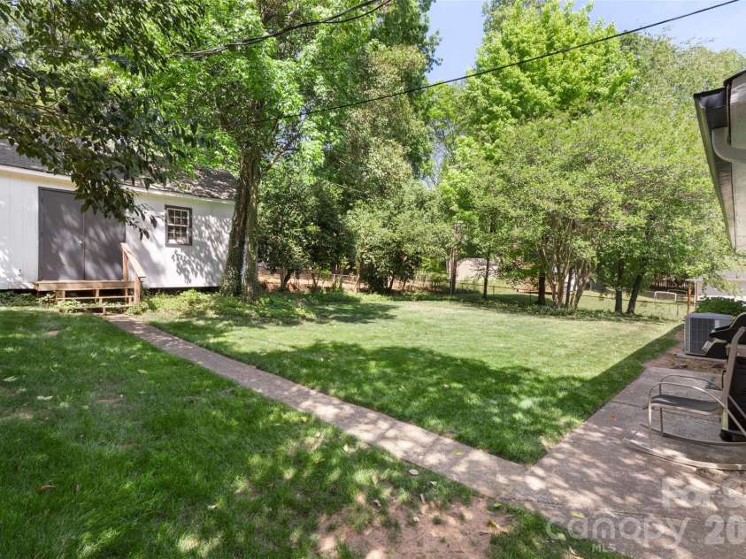 5322 Baker Drive, Charlotte, NC 28210.  MLS# CAR4368861, YatesRealty ID 46846. 