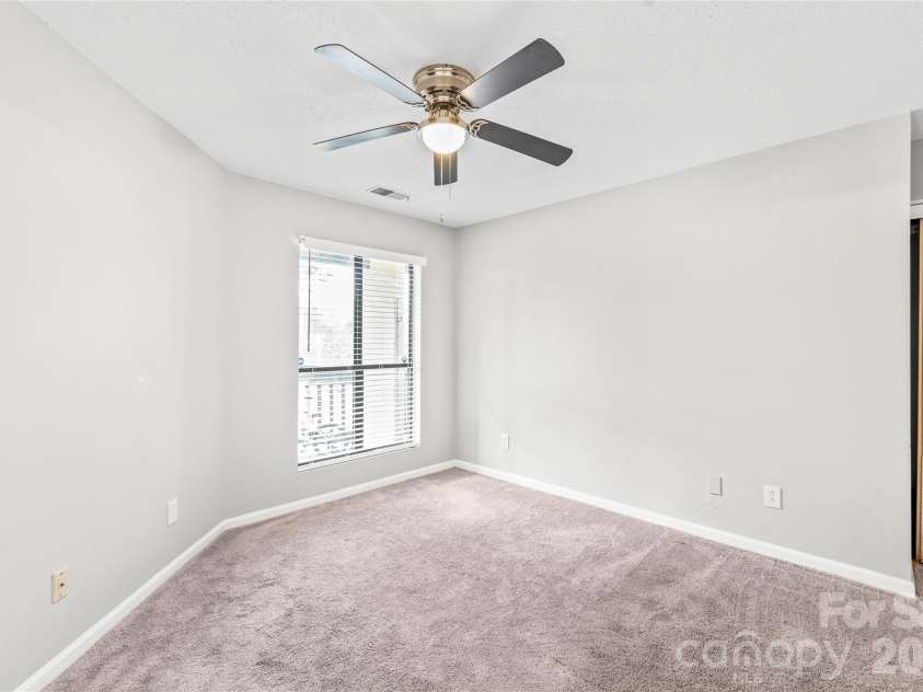 8155 Cedar Glen Drive, Charlotte, NC 28212.  MLS# CAR4418412, YatesRealty ID 46847. 