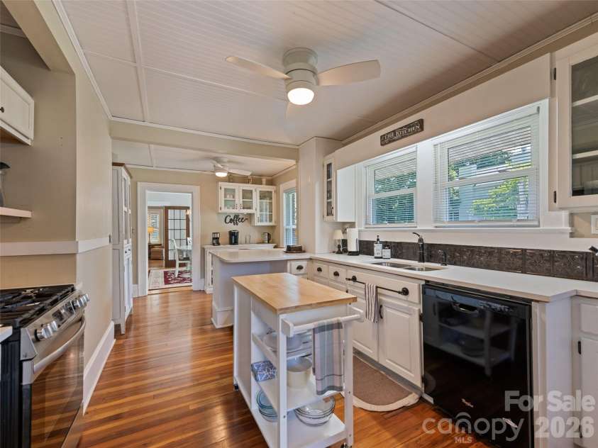 50 Epsom Street, Waynesville, NC 28786.  MLS# CAR4417401, YatesRealty ID 46848. 