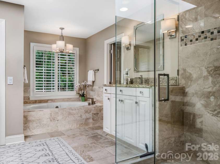 213 Summermore Drive, Charlotte, NC 28270.  MLS# CAR4418012, YatesRealty ID 46849. 