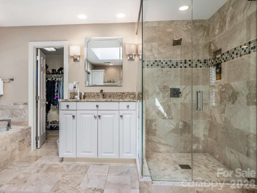 213 Summermore Drive, Charlotte, NC 28270.  MLS# CAR4418012, YatesRealty ID 46849. 