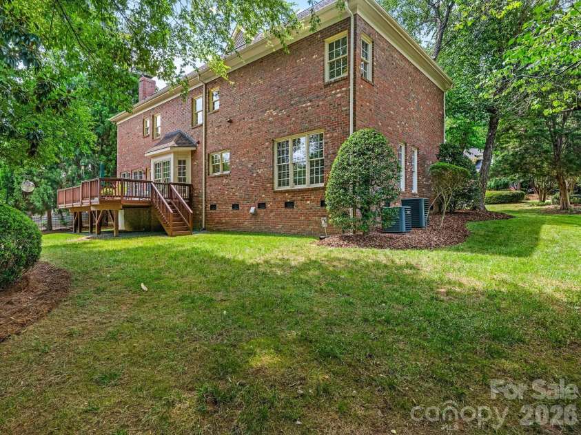 213 Summermore Drive, Charlotte, NC 28270.  MLS# CAR4418012, YatesRealty ID 46849. 