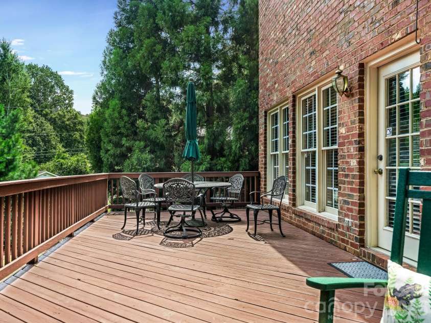 213 Summermore Drive, Charlotte, NC 28270.  MLS# CAR4418012, YatesRealty ID 46849. 
