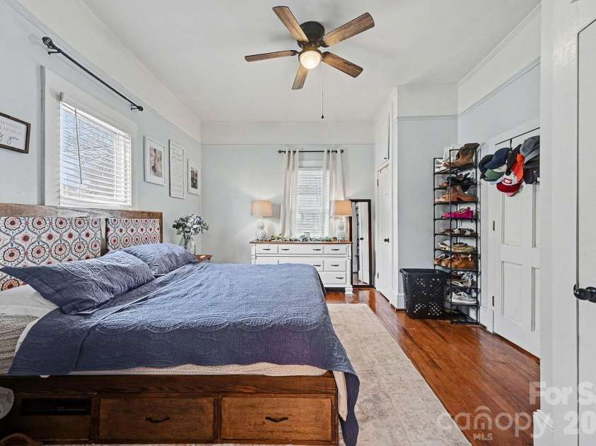 207 East Avenue, Kannapolis, NC 28083.  MLS# CAR4342348, YatesRealty ID 4685. 