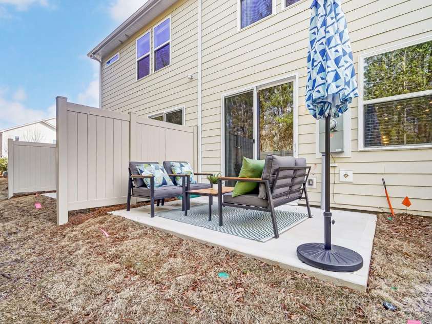 280 Laura Elizabeth Lane, Clover, SC 29710.  MLS# CAR4218983, YatesRealty ID 4685. 