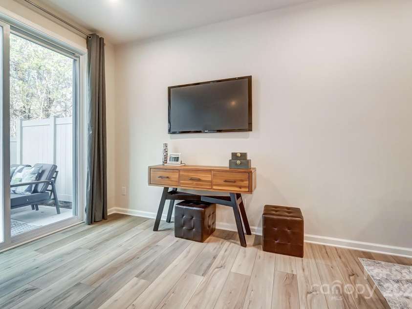 280 Laura Elizabeth Lane, Clover, SC 29710.  MLS# CAR4218983, YatesRealty ID 4685. 