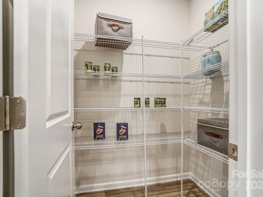 280 Laura Elizabeth Lane, Clover, SC 29710.  MLS# CAR4218983, YatesRealty ID 4685. 