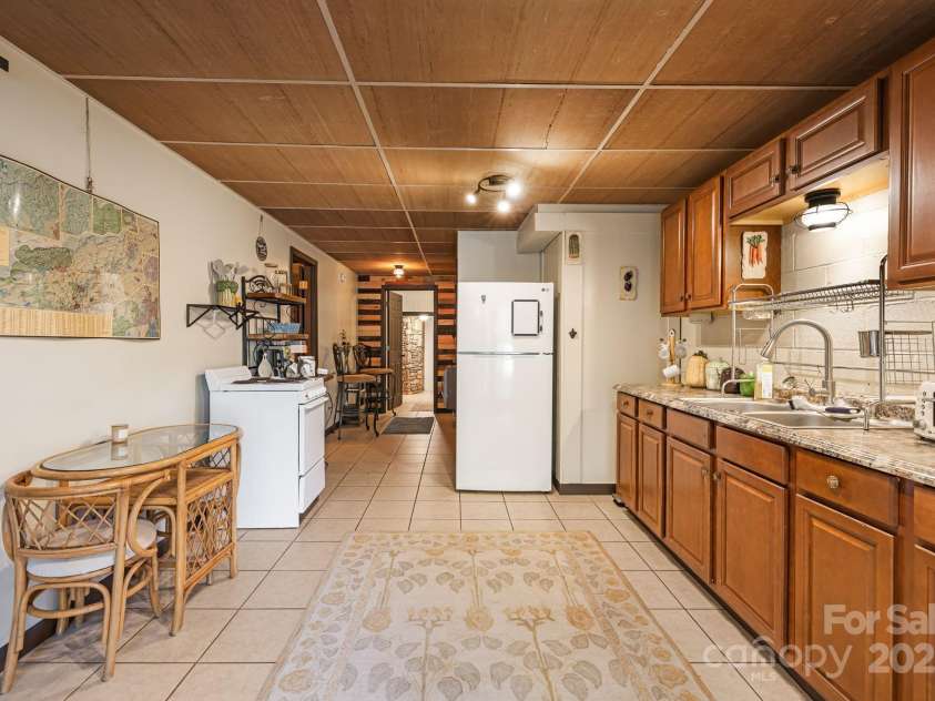 117 Holcombe Branch Road, Weaverville, NC 28787.  MLS# CAR4317164, YatesRealty ID 46857. Apartment kitchen