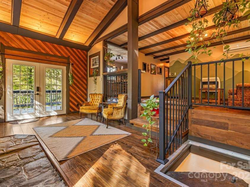 117 Holcombe Branch Road, Weaverville, NC 28787.  MLS# CAR4317164, YatesRealty ID 46857. Eye candy throughout 