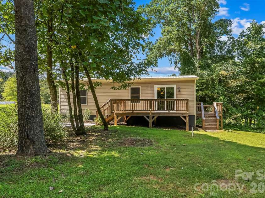 3377 Mentink Way, Nebo, NC 28761.  MLS# CAR4418352, YatesRealty ID 46857. 