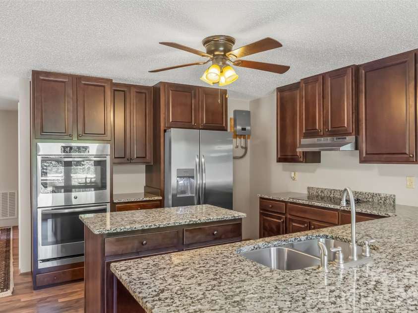 3377 Mentink Way, Nebo, NC 28761.  MLS# CAR4418352, YatesRealty ID 46857. 