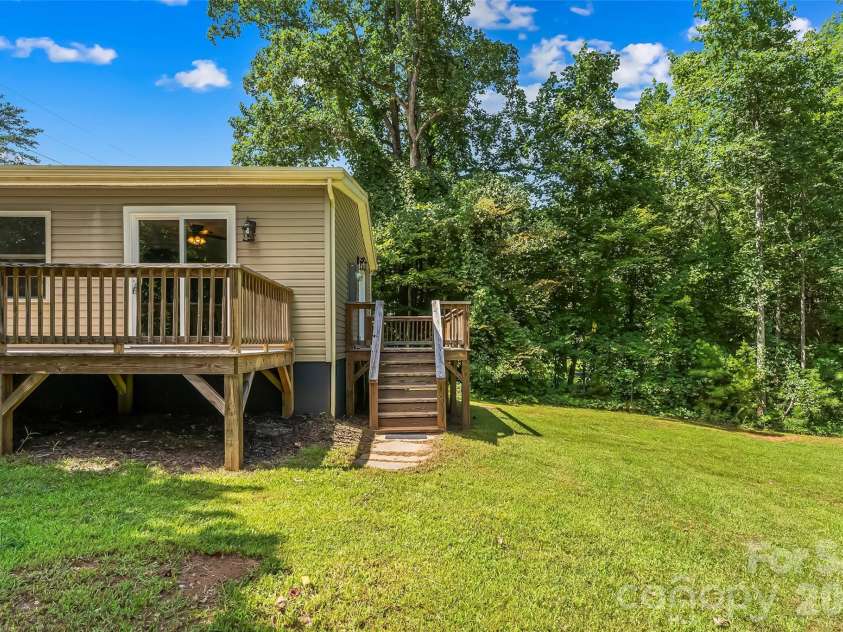 3377 Mentink Way, Nebo, NC 28761.  MLS# CAR4418352, YatesRealty ID 46857. 