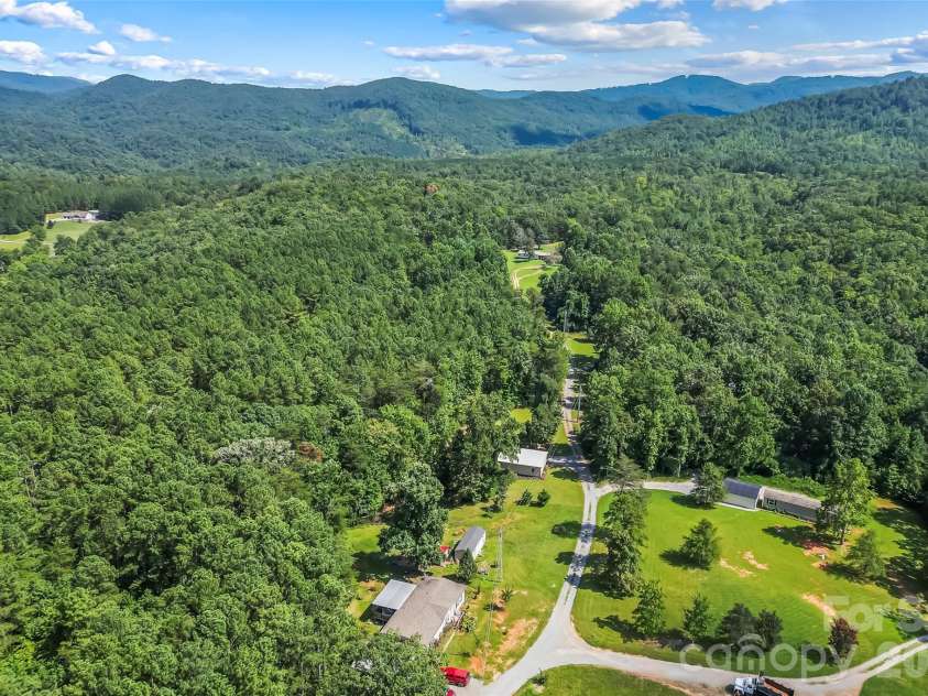 3377 Mentink Way, Nebo, NC 28761.  MLS# CAR4418352, YatesRealty ID 46857. 