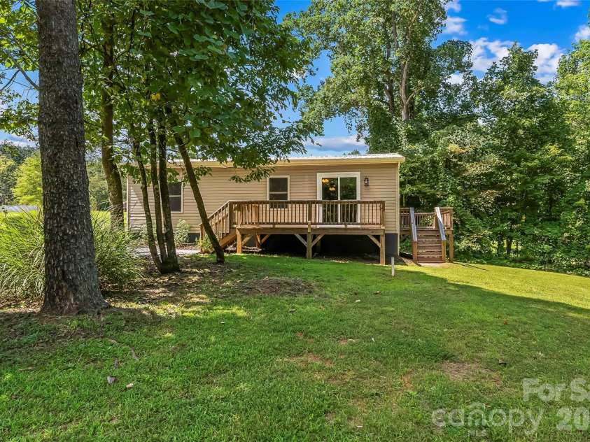 3377 Mentink Way, Nebo, NC 28761.  MLS# CAR4418352, YatesRealty ID 46857. 