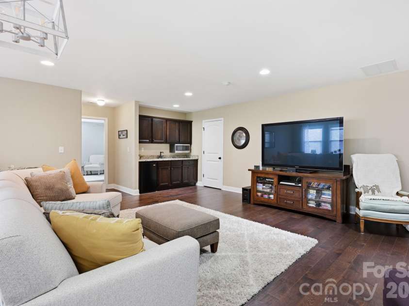 13410 Crystal Springs Drive, Huntersville, NC 28078.  MLS# CAR4415984, YatesRealty ID 46858. Third Floor
