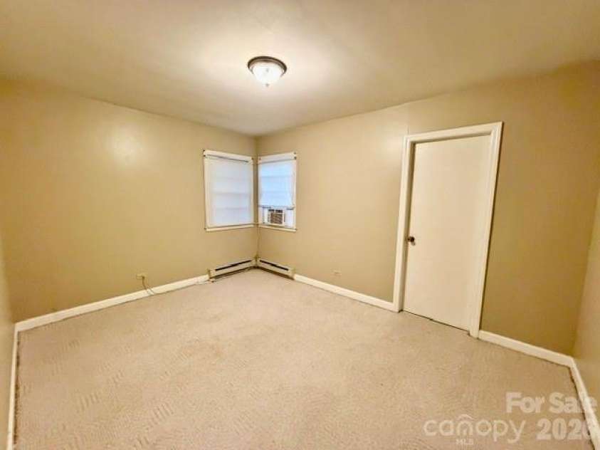 506 Grace Avenue, Kannapolis, NC 28083.  MLS# CAR4416860, YatesRealty ID 46859. Bedroom