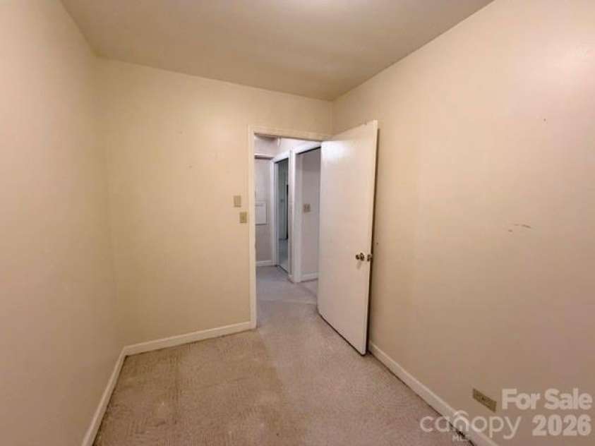 506 Grace Avenue, Kannapolis, NC 28083.  MLS# CAR4416860, YatesRealty ID 46859. Bedroom