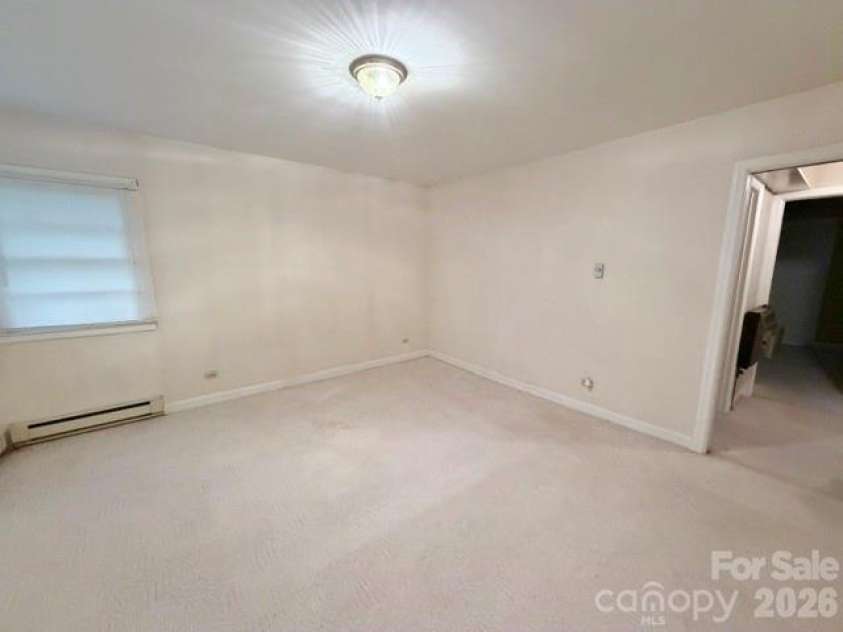 506 Grace Avenue, Kannapolis, NC 28083.  MLS# CAR4416860, YatesRealty ID 46859. Living room