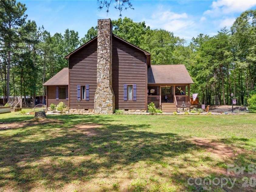 143 Mohegan Trail, Mocksville, NC 27028.  MLS# CAR4418436, YatesRealty ID 46860. 