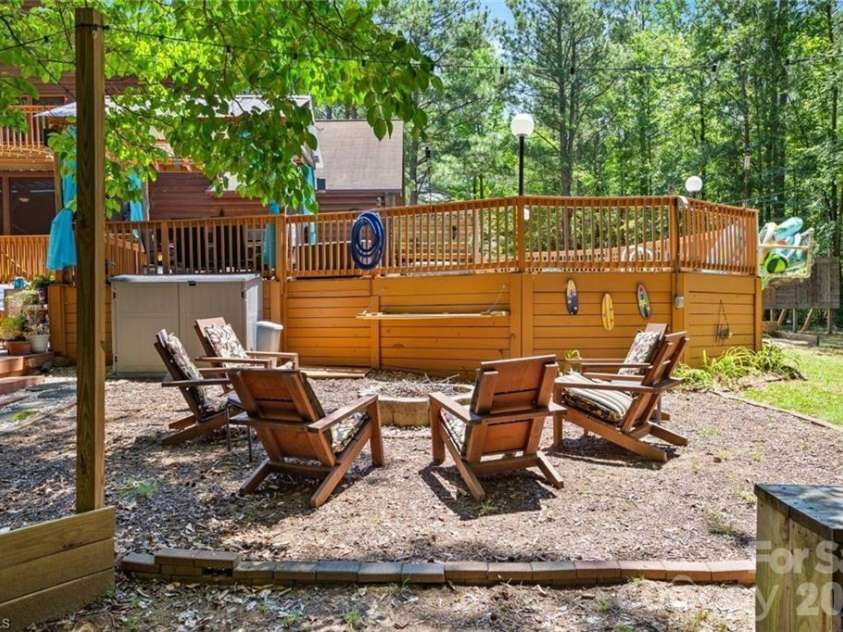 143 Mohegan Trail, Mocksville, NC 27028.  MLS# CAR4418436, YatesRealty ID 46860. 