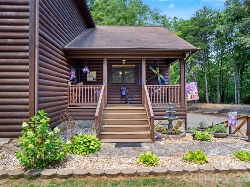 143 Mohegan Trail, Mocksville, NC 27028.  MLS# CAR4418436, YatesRealty ID 46860. 