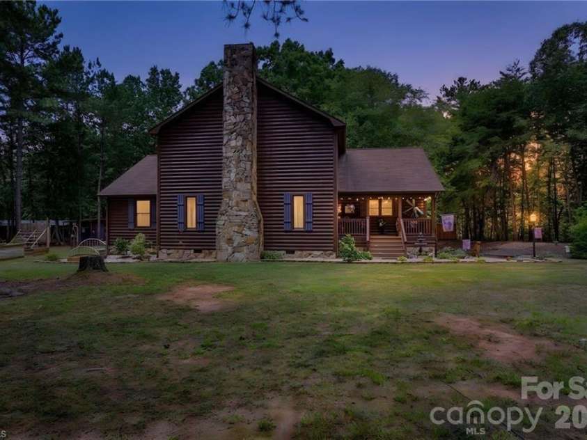 143 Mohegan Trail, Mocksville, NC 27028.  MLS# CAR4418436, YatesRealty ID 46860. 