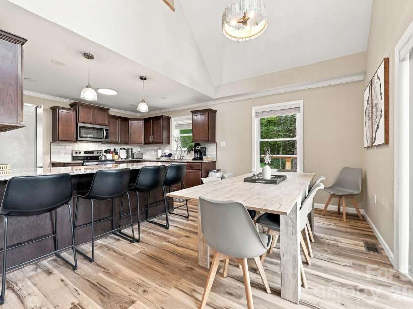 145 Banjo Lane, Waynesville, NC 28785.  MLS# CAR4413174, YatesRealty ID 46861. Kitchen