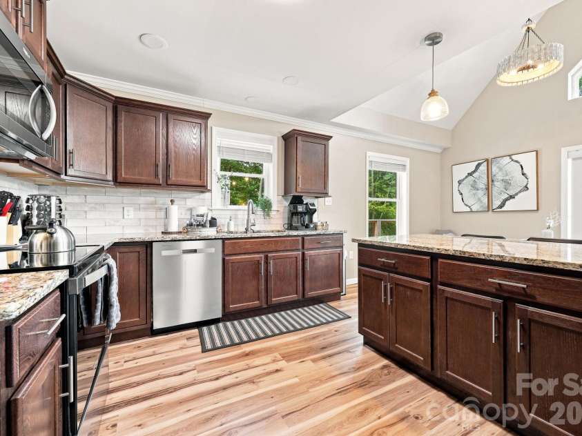 145 Banjo Lane, Waynesville, NC 28785.  MLS# CAR4413174, YatesRealty ID 46861. Kitchen