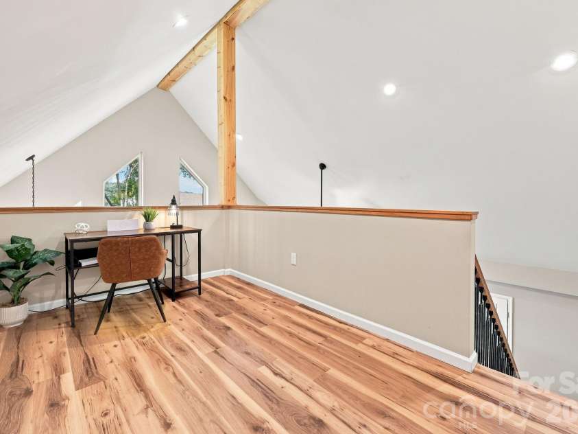 145 Banjo Lane, Waynesville, NC 28785.  MLS# CAR4413174, YatesRealty ID 46861. Loft area