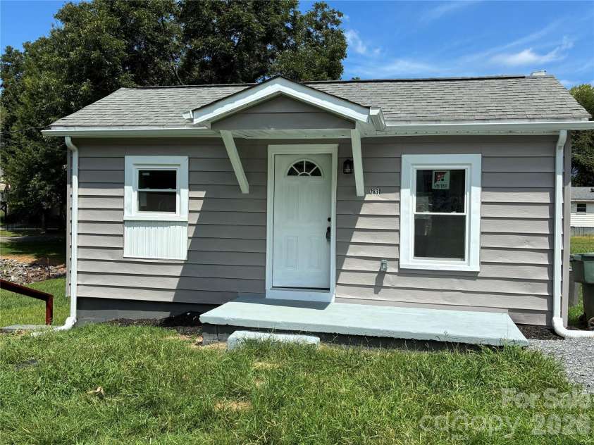 2831 MILLSTONE Drive, Gastonia, NC 28054.  MLS# CAR4417916, YatesRealty ID 46863. 