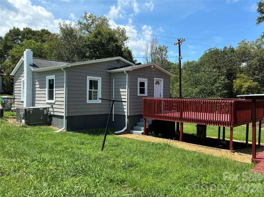 2831 MILLSTONE Drive, Gastonia, NC 28054.  MLS# CAR4417916, YatesRealty ID 46863. 