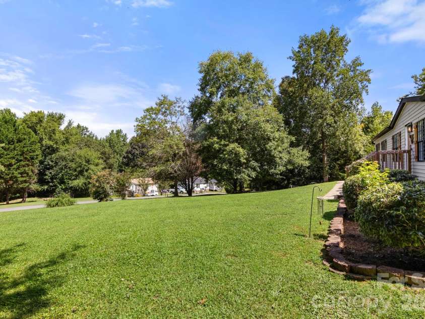 824 Joseph Antoon Circle, Stanley, NC 28164.  MLS# CAR4394532, YatesRealty ID 46864. 