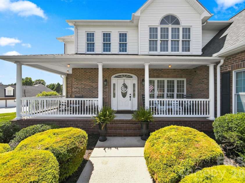 1338 Willow Creek Drive, Newton, NC 28658.  MLS# CAR4414738, YatesRealty ID 46867. 