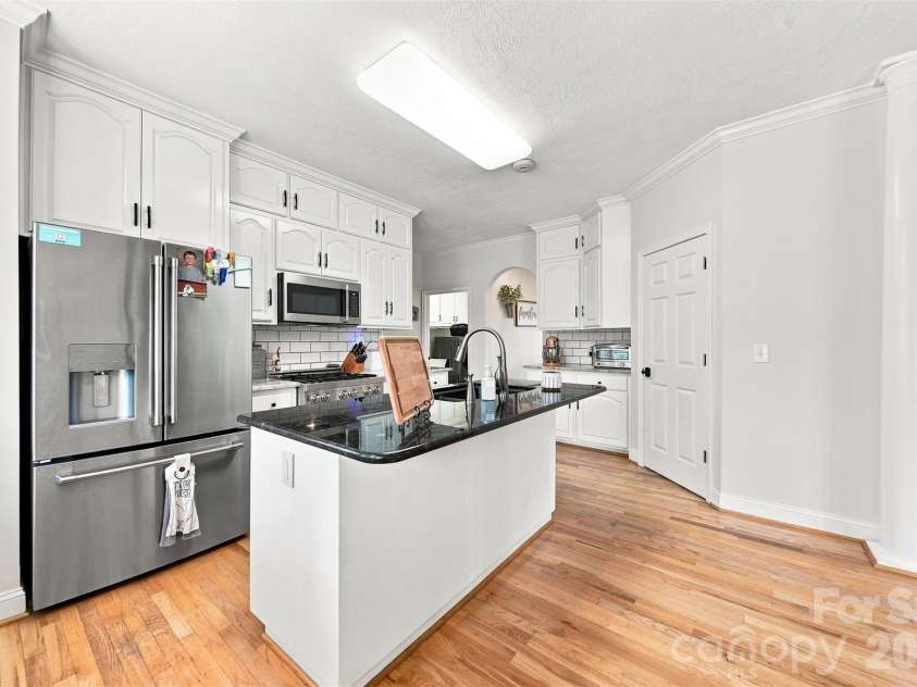1338 Willow Creek Drive, Newton, NC 28658.  MLS# CAR4414738, YatesRealty ID 46867. 