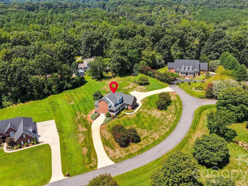 1338 Willow Creek Drive, Newton, NC 28658.  MLS# CAR4414738, YatesRealty ID 46867. 