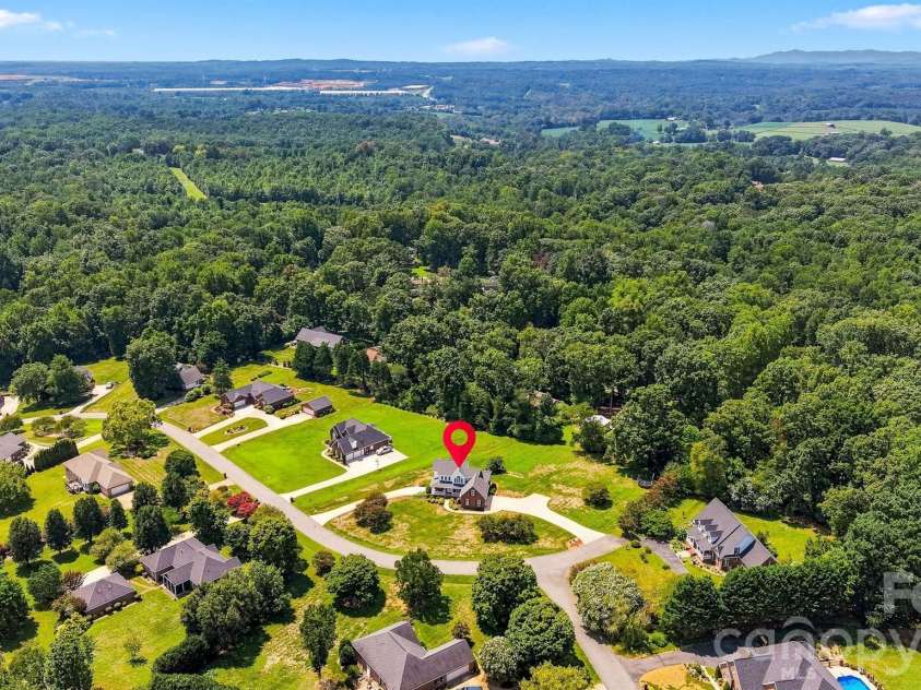 1338 Willow Creek Drive, Newton, NC 28658.  MLS# CAR4414738, YatesRealty ID 46867. 