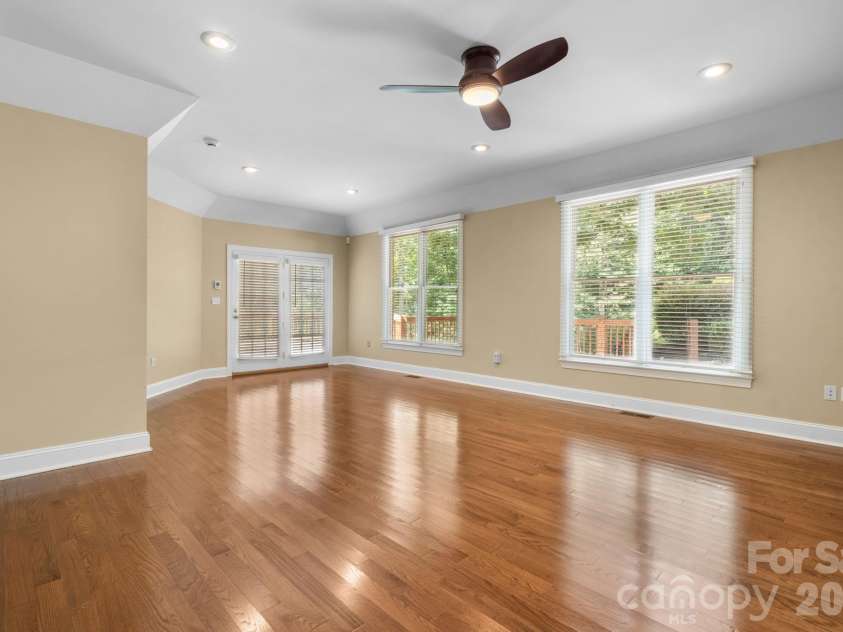 2752 Brittany Drive, Lenoir, NC 28645.  MLS# CAR4416951, YatesRealty ID 46869. 